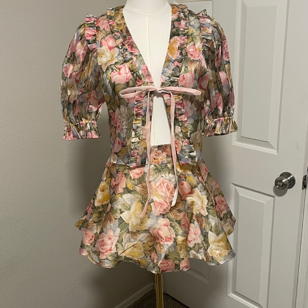 Selkie Sheer Floral Puff-Sleeve Tie Blouse and skirt - Picture 4 of 6